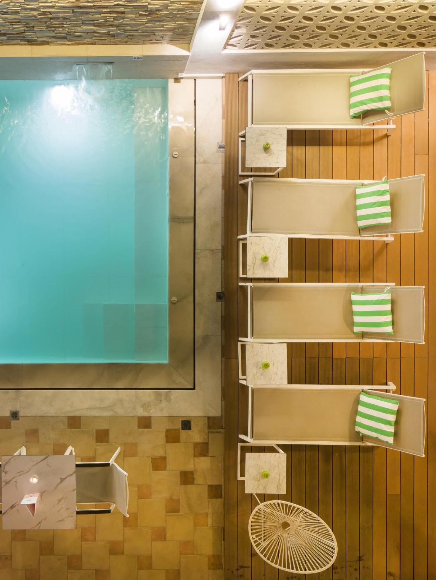 Eliza Hotel By Panel Hospitality Néoi Póroi Luaran gambar